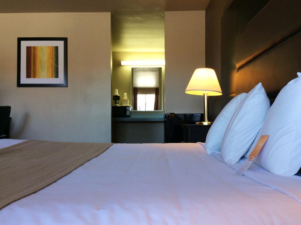 Econo Lodge Beaver Εξωτερικό φωτογραφία